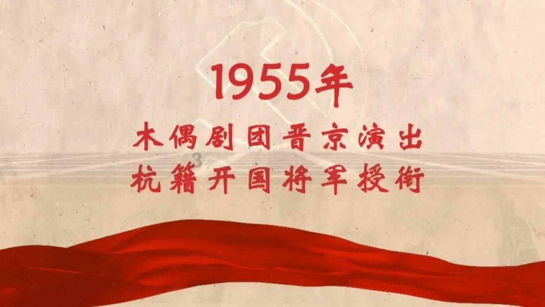 关于女主播每天穿警服直播,主播为赚钱都有哪些无下限的手段?的红迪网平台